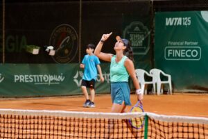 Leyre Romero Gormaz celebra la vittoria all’Open delle Puglie WTA 125 di Foggia